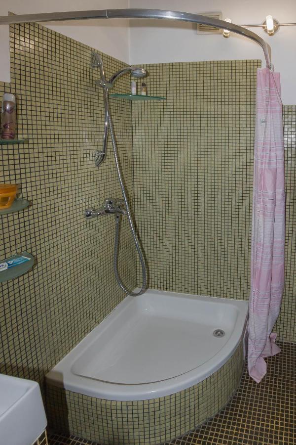 Mini Apartment Best Rest Plovdiv Eksteriør billede